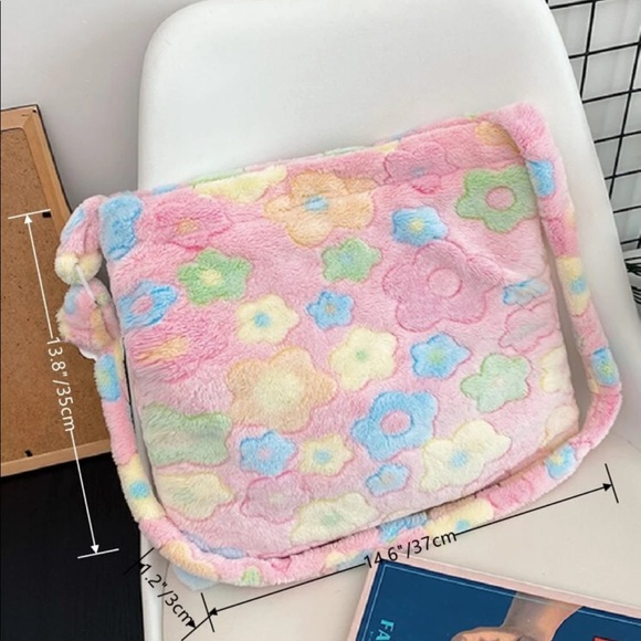 Tote crossbody bag flower plush soft womens pink - Picture 2 of 9